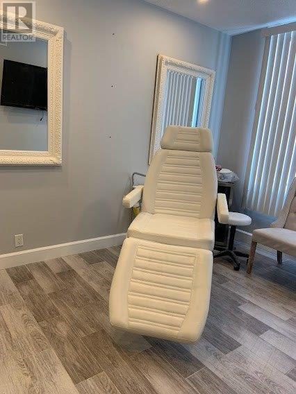 25 Saunders Rd, Unit 3