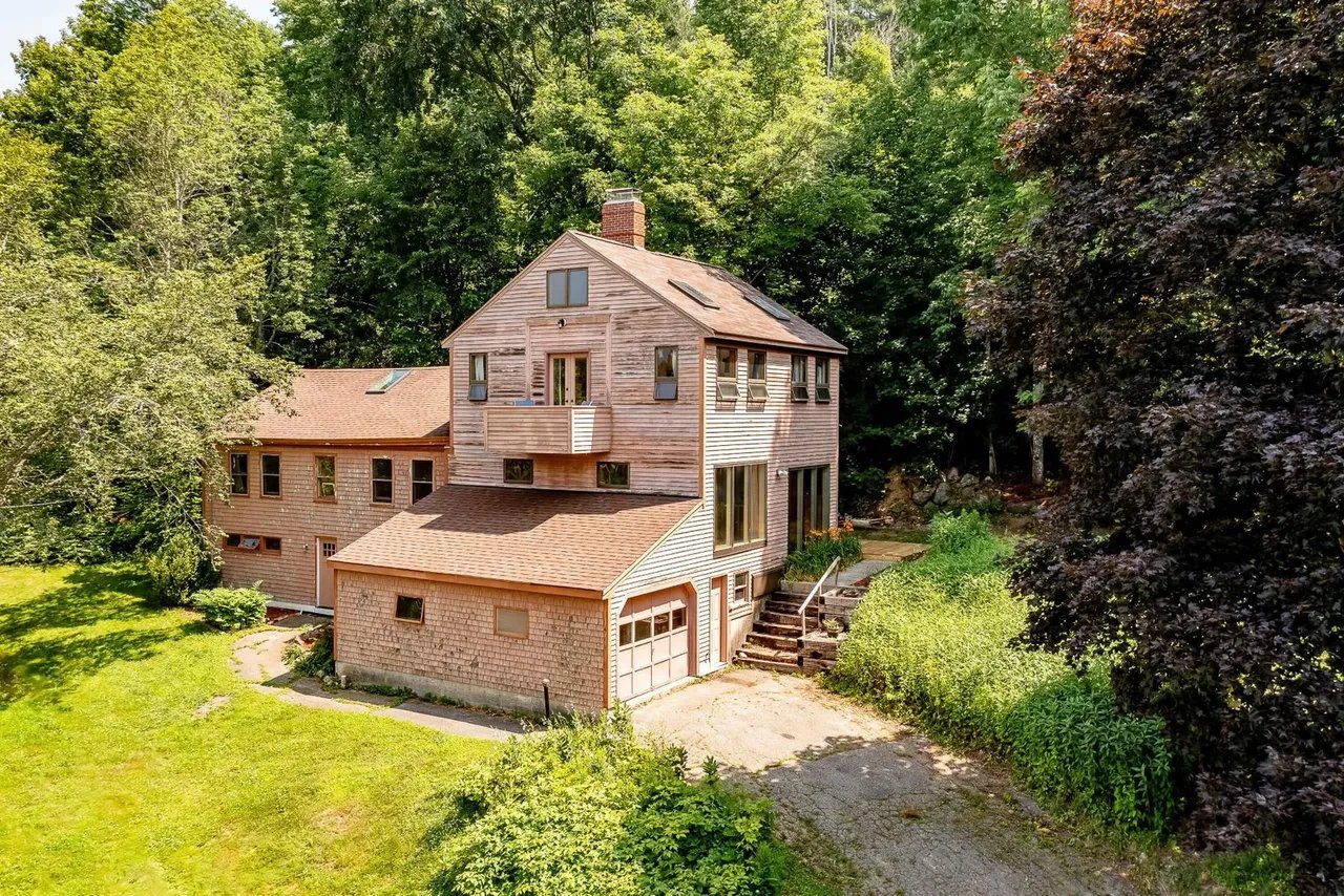 New Listing: 42 Sunk Haze, Union, ME 04862 – $400,000