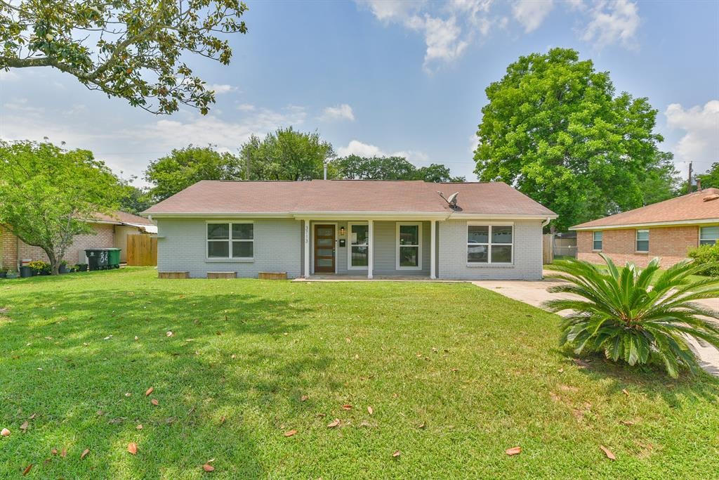 3713 Lazy Spring Drive