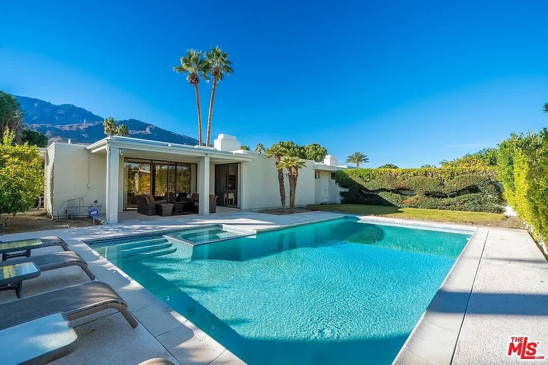 1838 Via Isla, Palm Springs, California: Explore Your Dream Home Today | The Rhonda Scott