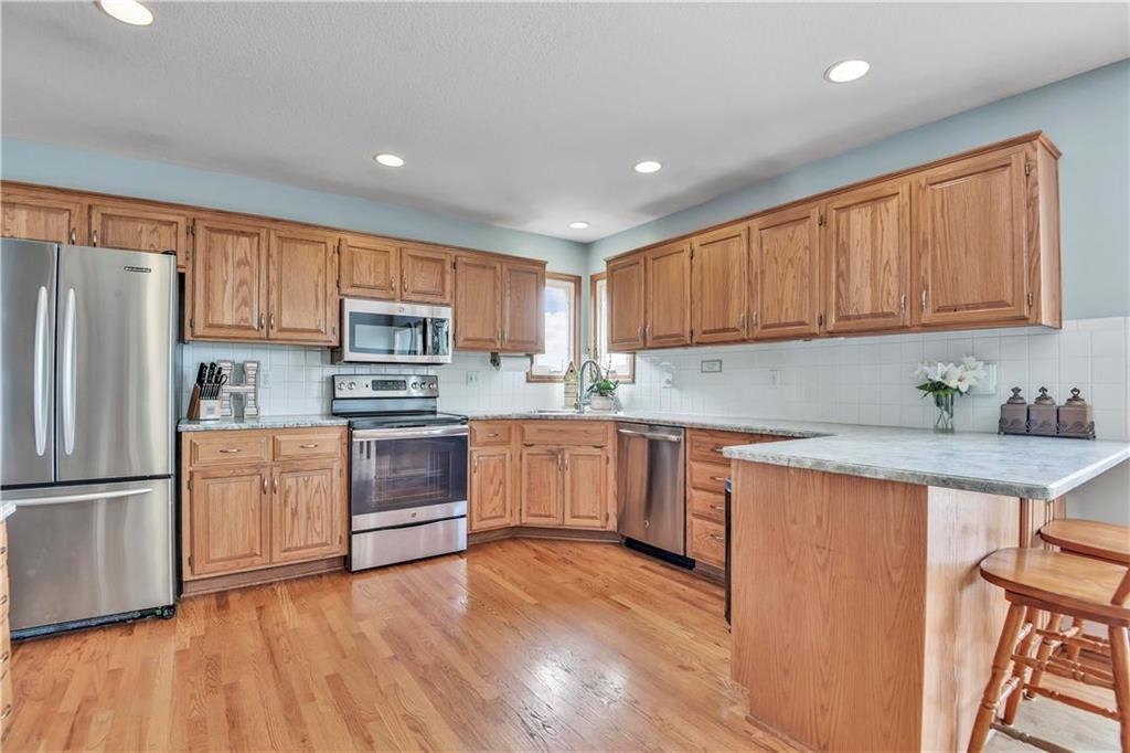 210 W Colleen Court