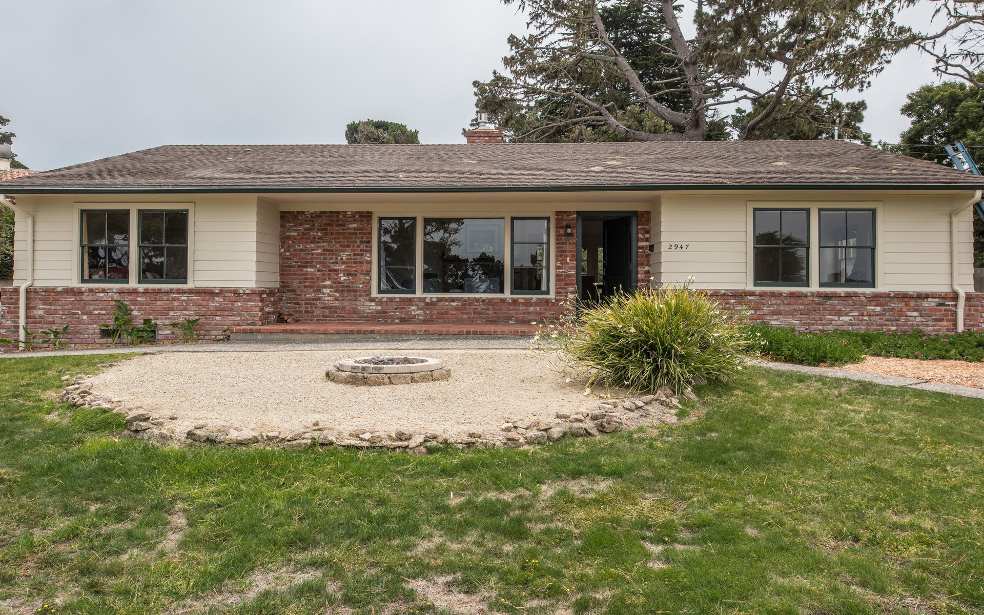2947 17 Mile Dr