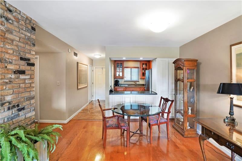 818 SE 4th St Unit #204