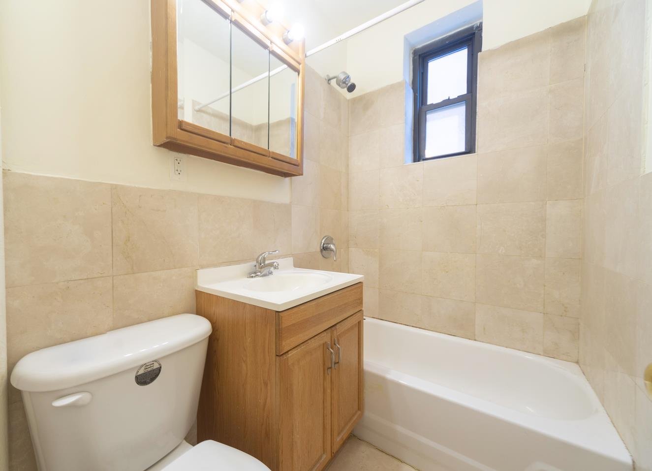 210 East 38th Street, Apt D
