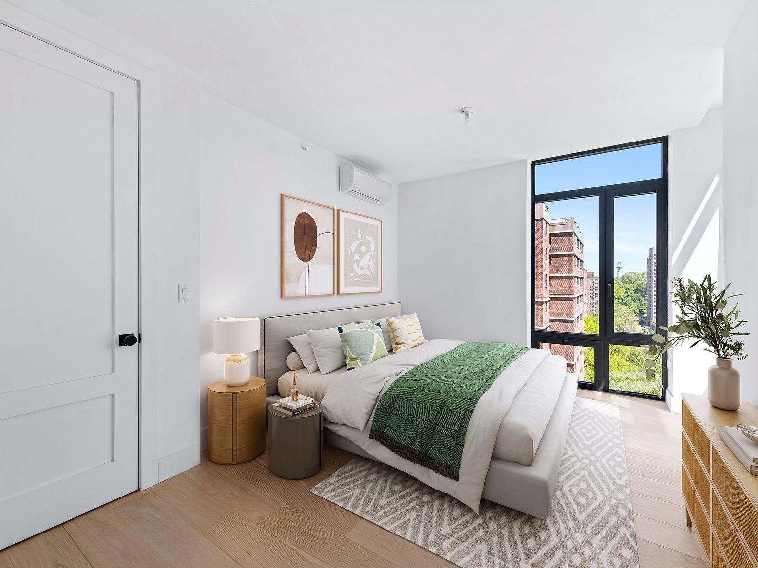 112 Fleet Pl, #9B