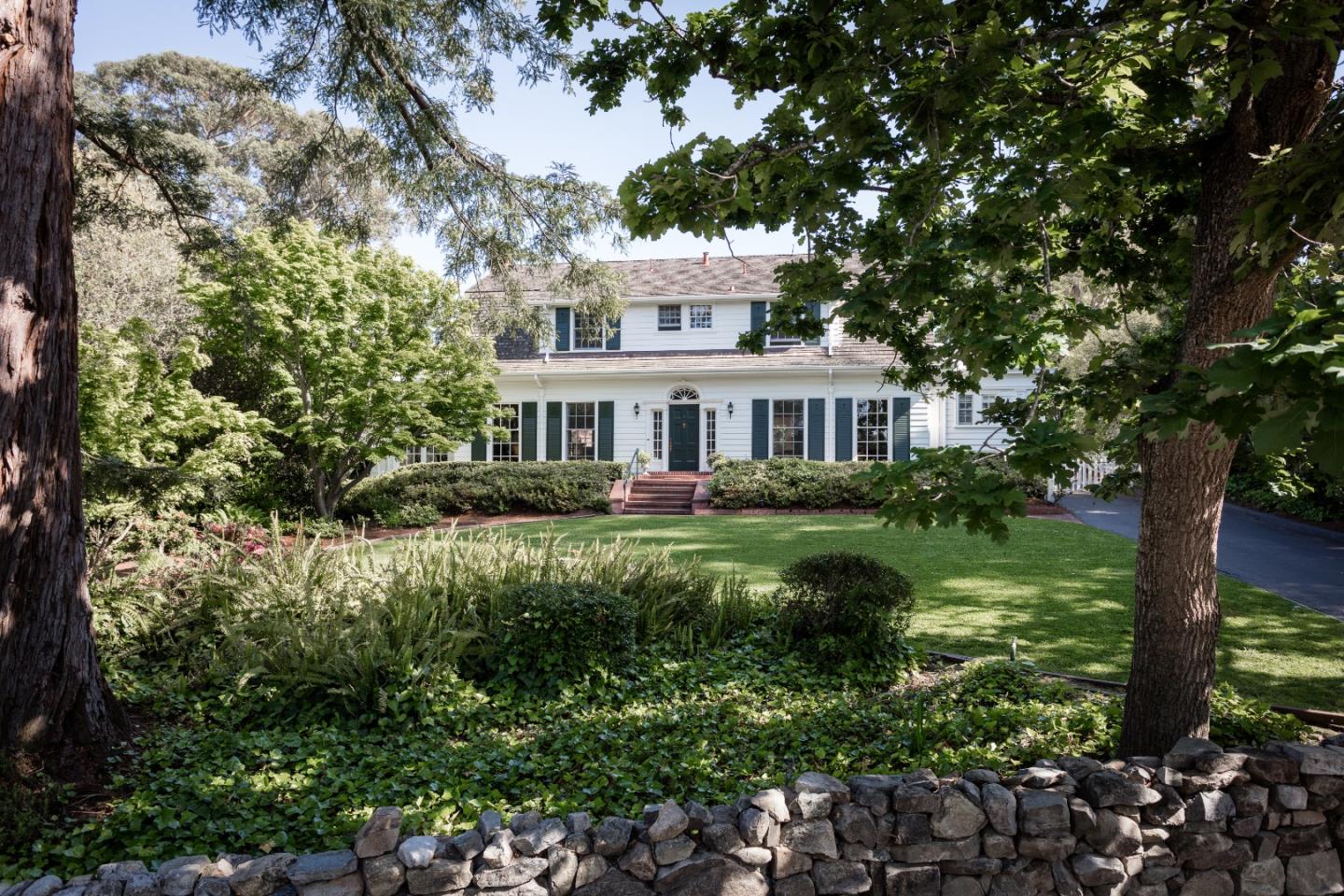529 W. Poplar Ave. 