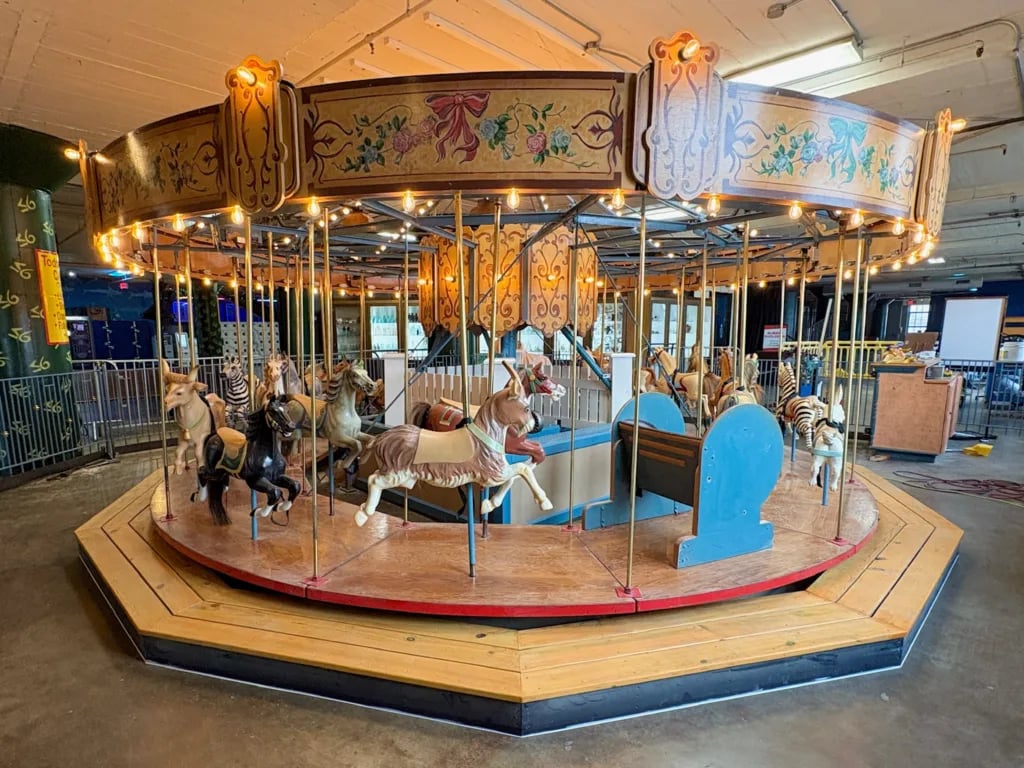 City Museum unveils restored 1920s carousel designed for young adventurers