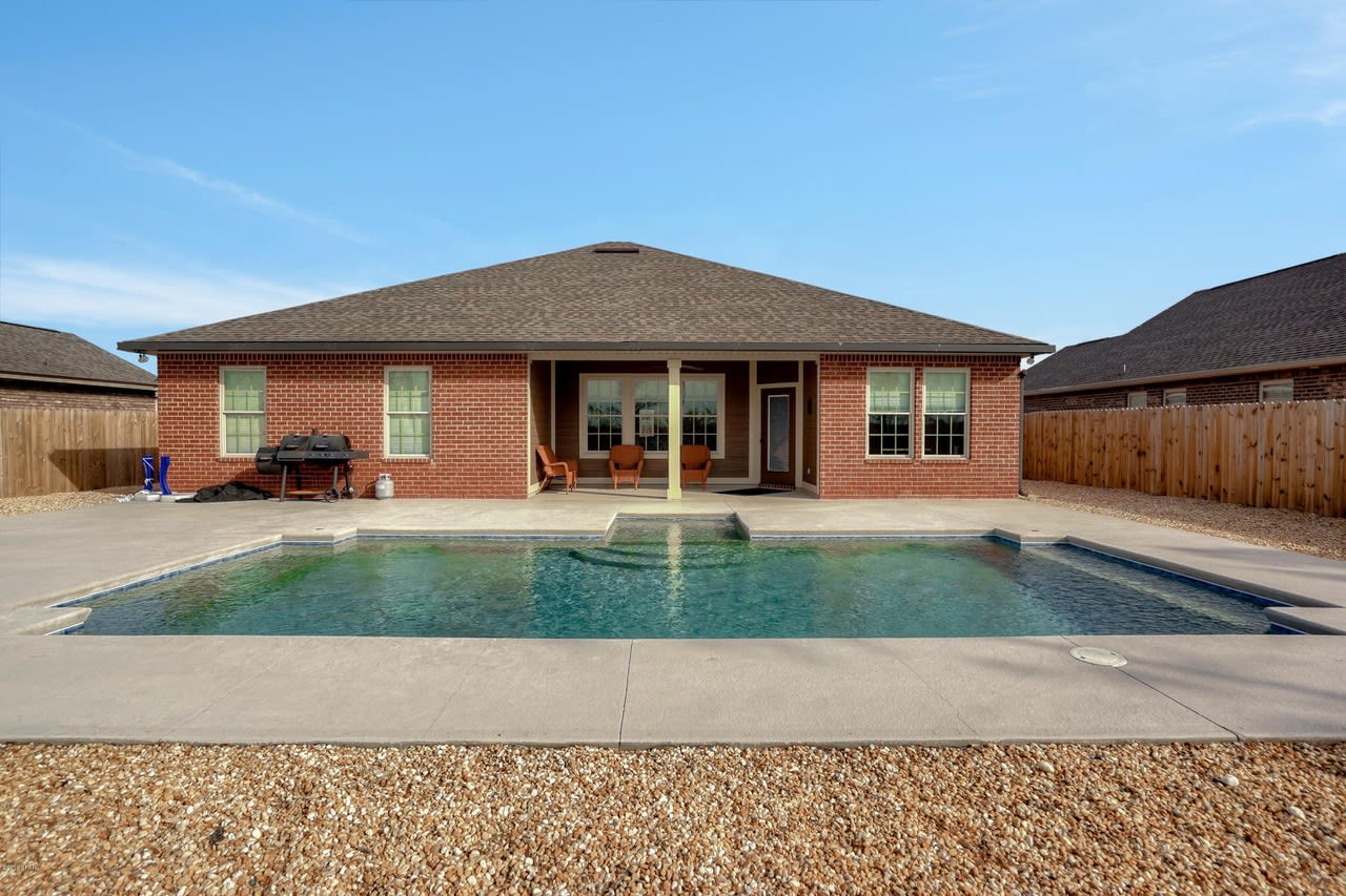3755 Cedar Park Dr