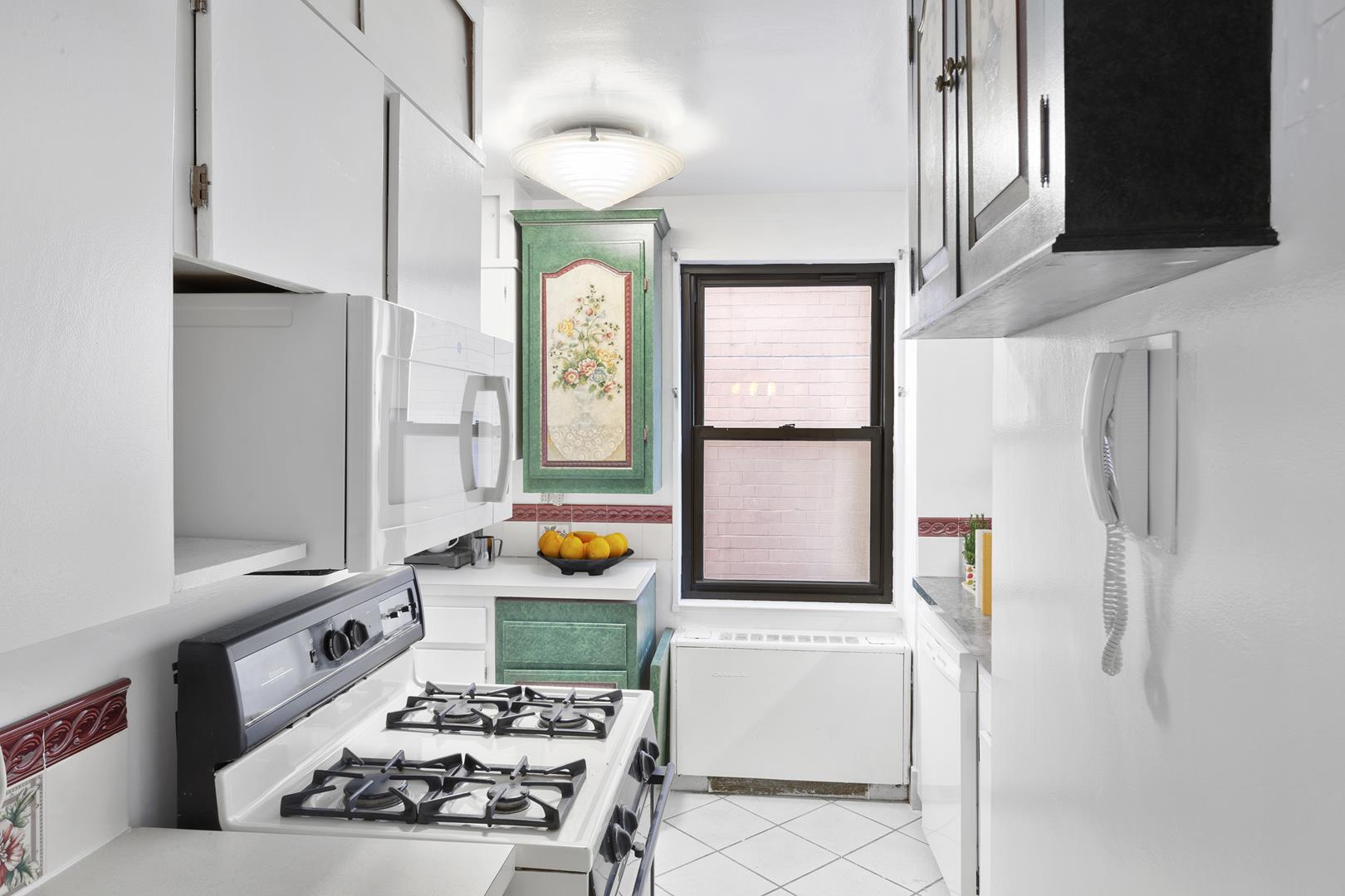 530 East 72nd Street, Apt 5-A