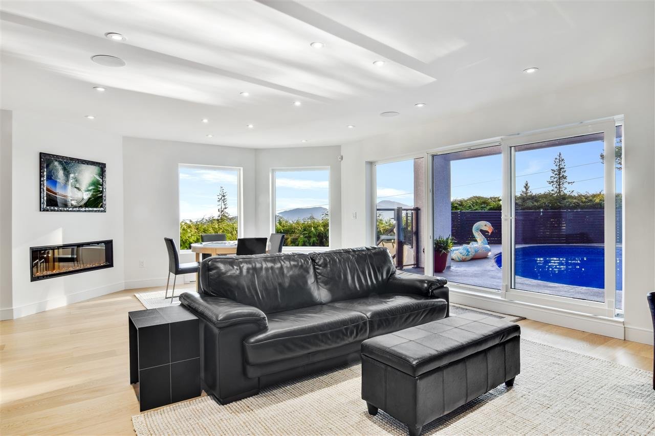 233 Bayview Rd
