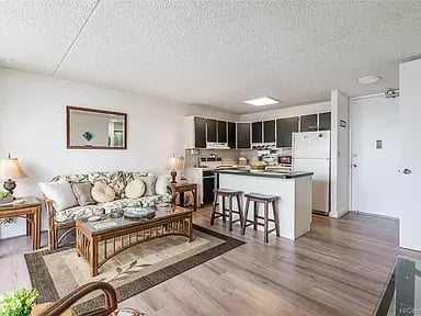 411 Hobron Lane Unit 2408