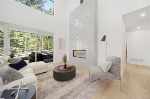 3901 Olympian Wy