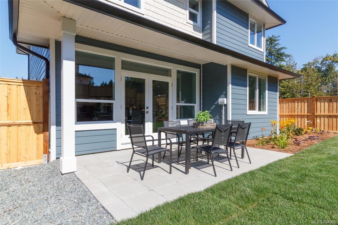 3535 Paperbark Cres