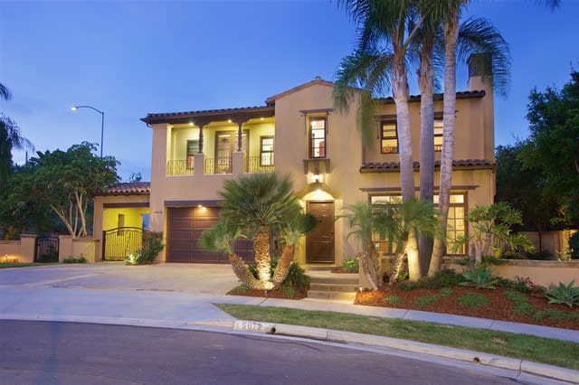 5012 Seagrove Cove