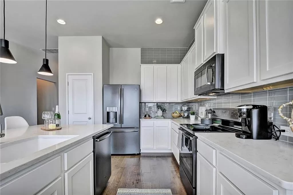 15107 Casbah Dr