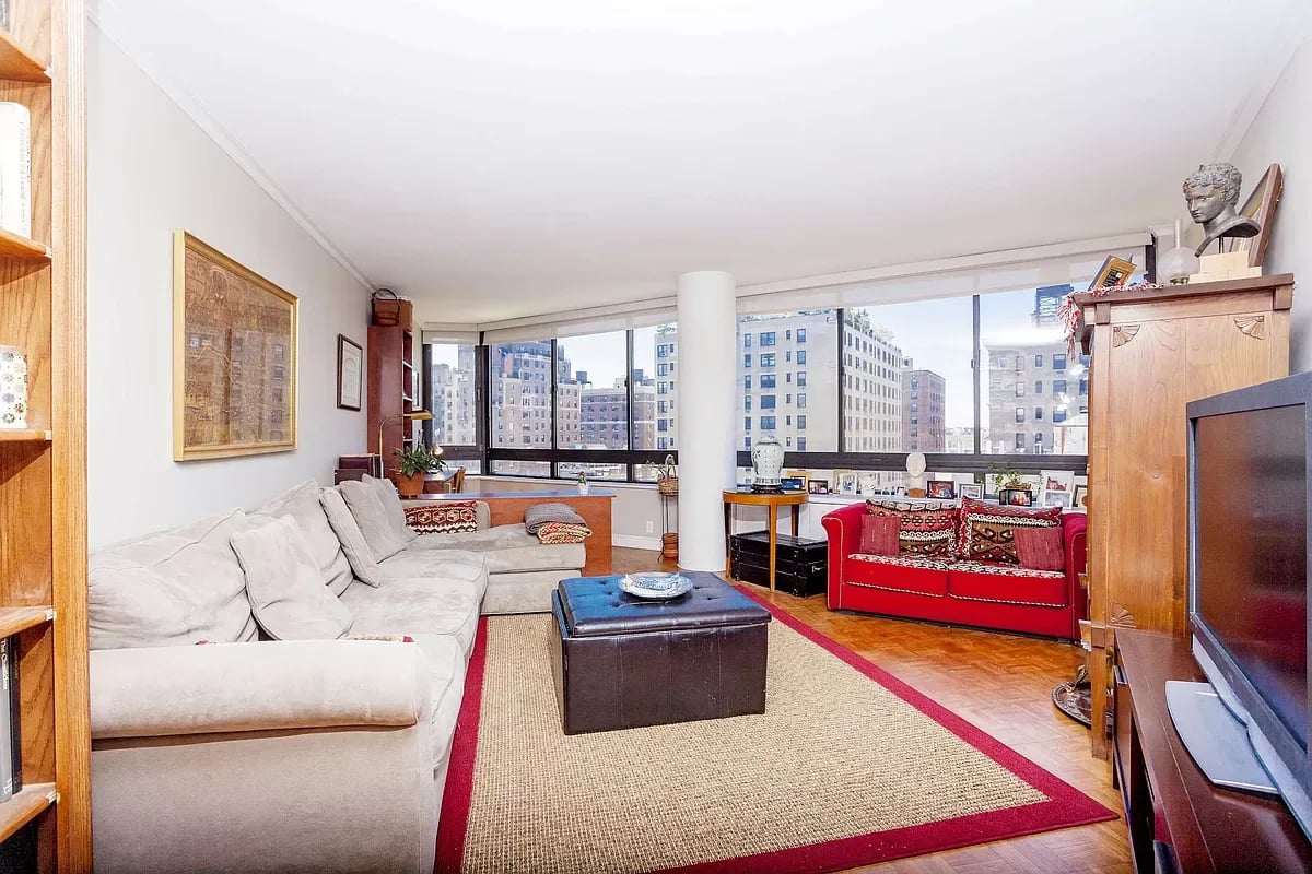 225 West 83rd Street Unit: 9L