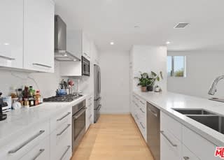 507 Orlando Ave, Unit 301