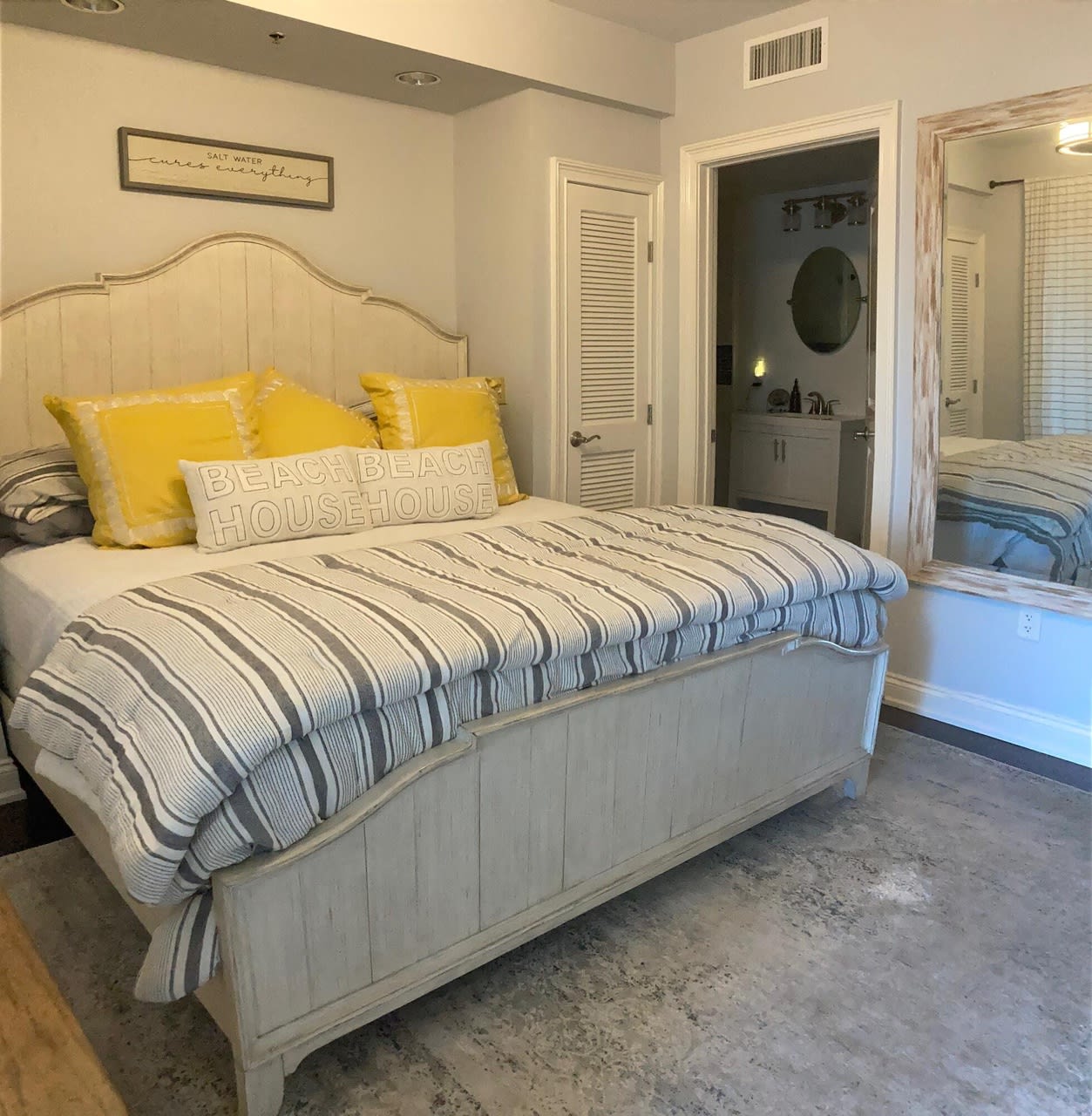 114 Carillon Market Street Unit 201