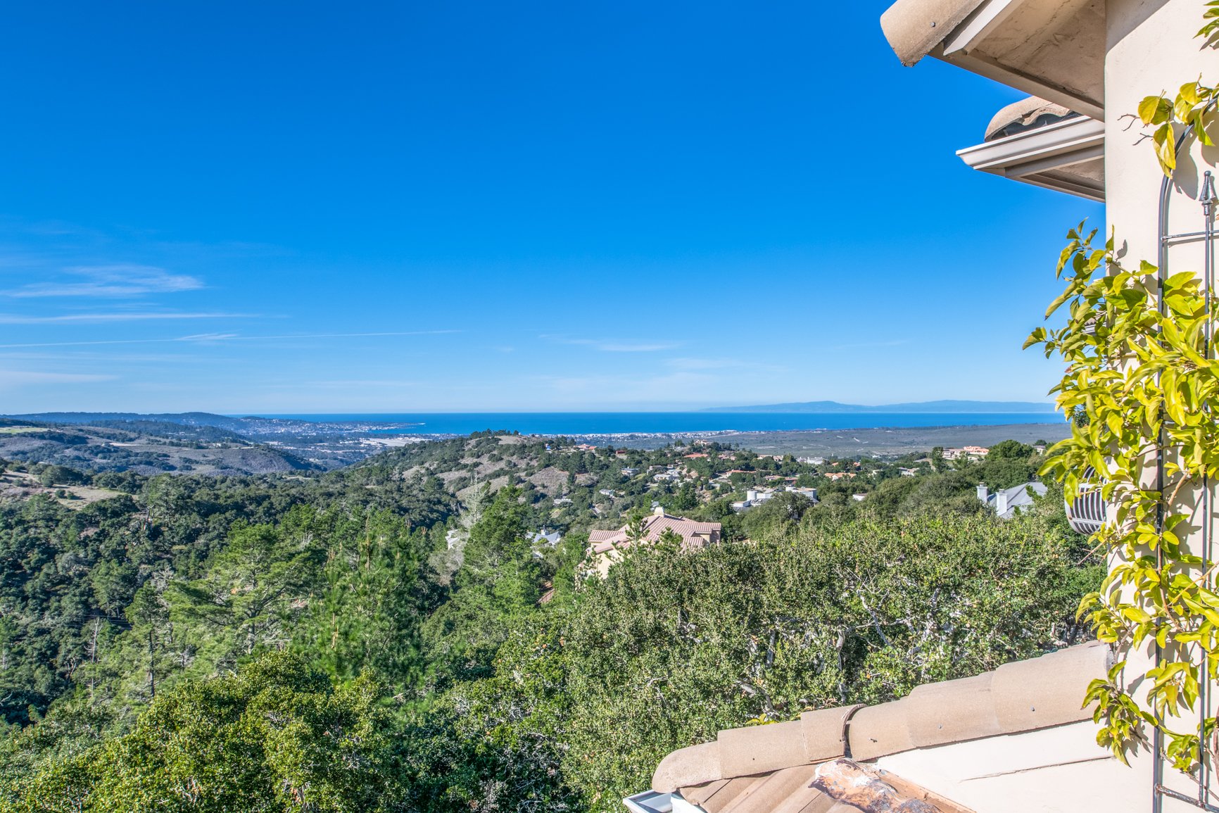 Panoramic Peninsula Views