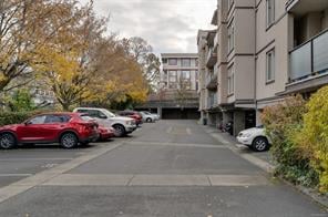 308-2527 Quadra St