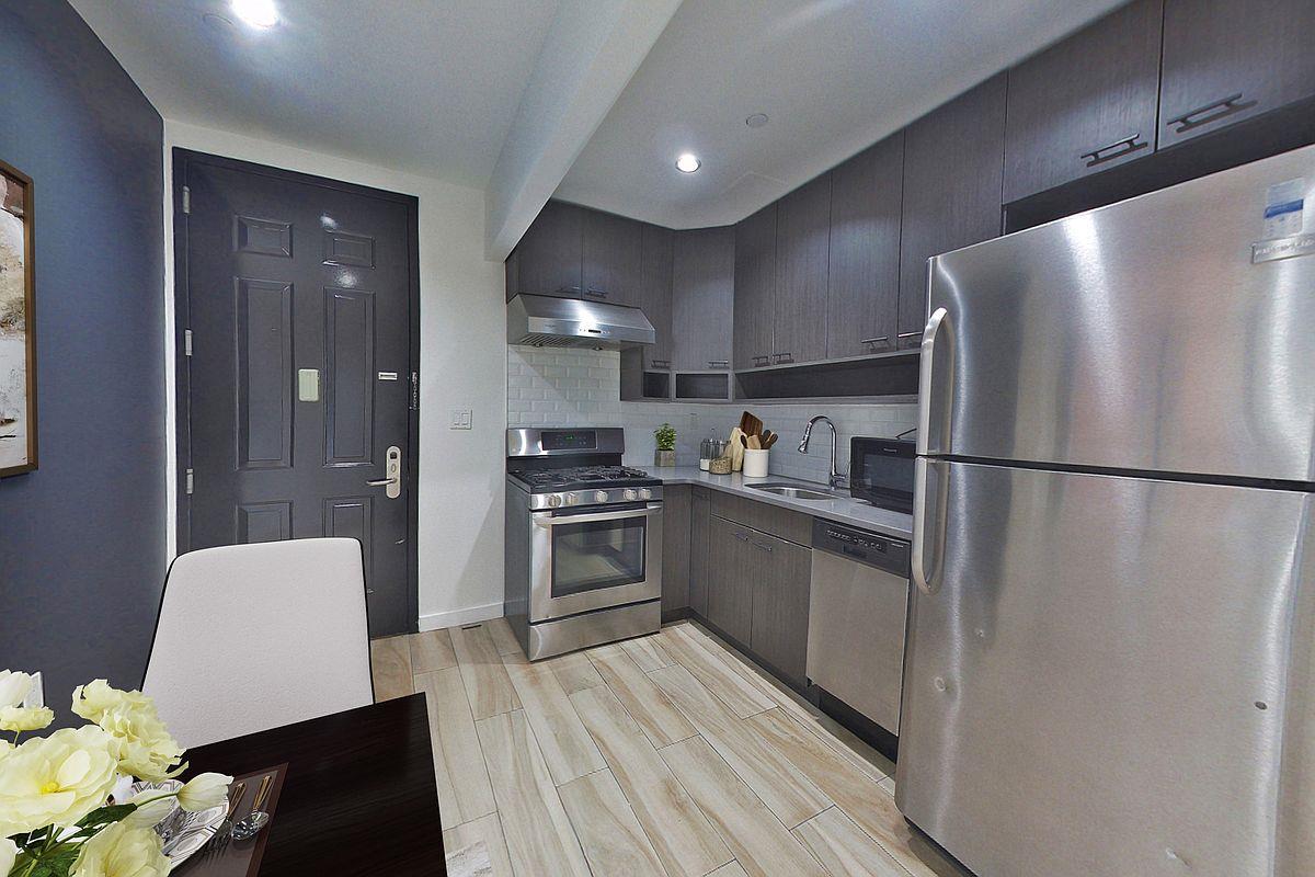324 Grand Street, Apt 5-A