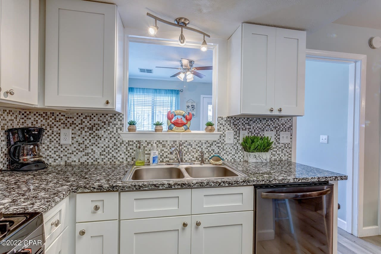 195 KIMBERLY Drive Unit 195