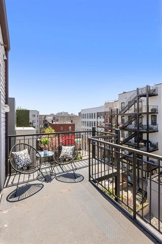512 Jefferson St #4L