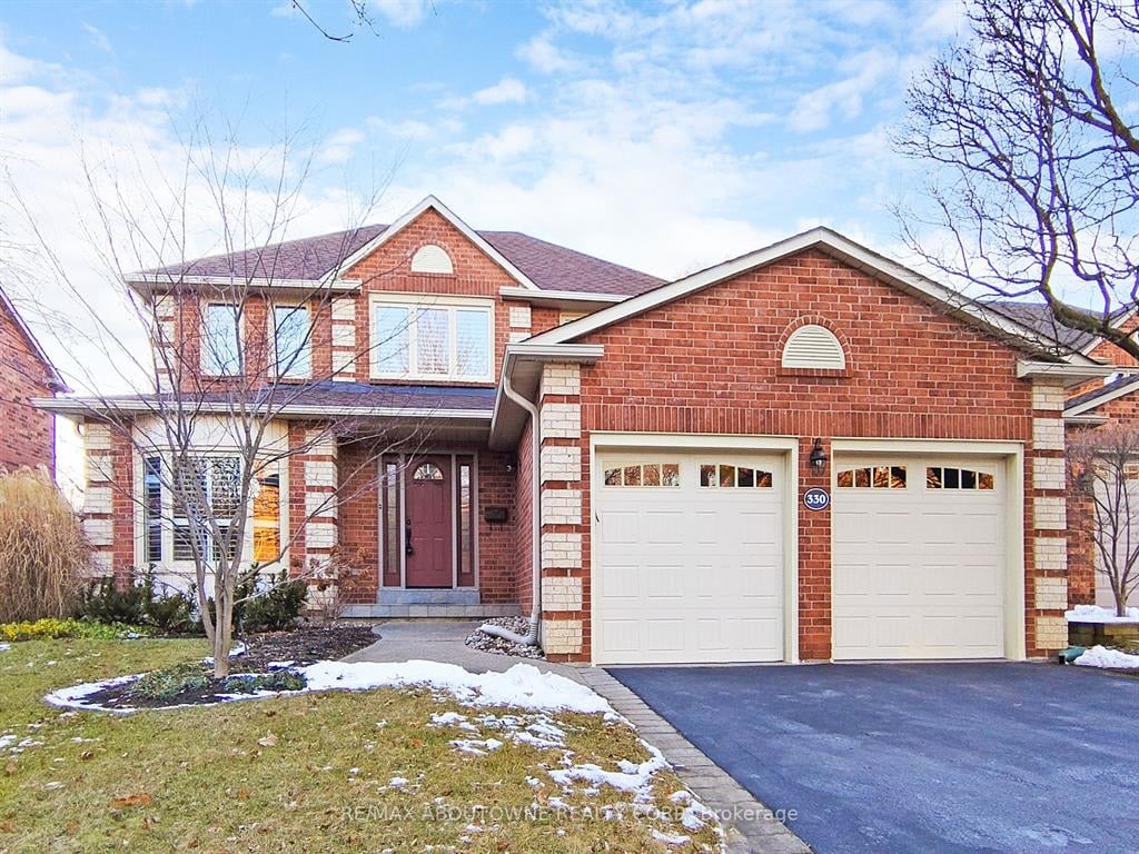 330 Claremont Crescent Oakville