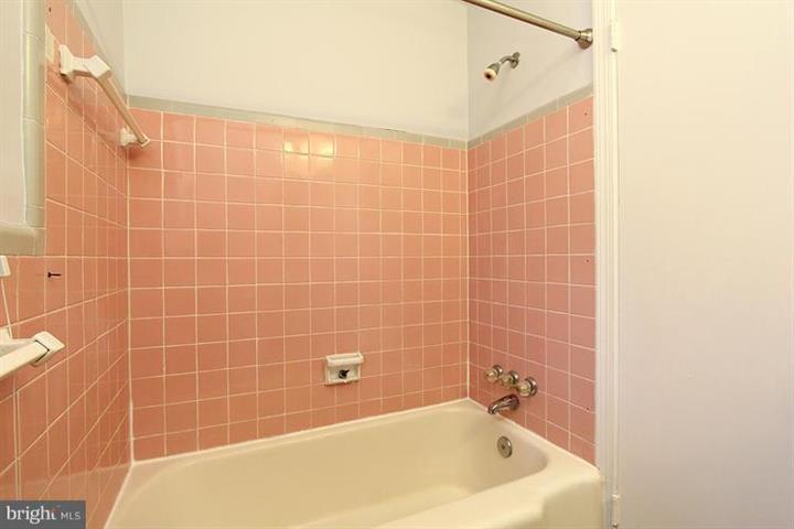 1885 Patrick Henry Dr