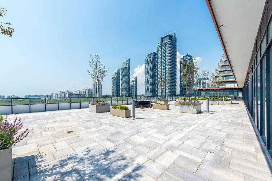 30 Shore Breeze Dr Unit: 3715