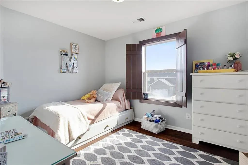 1151 SW Arbormill Ter