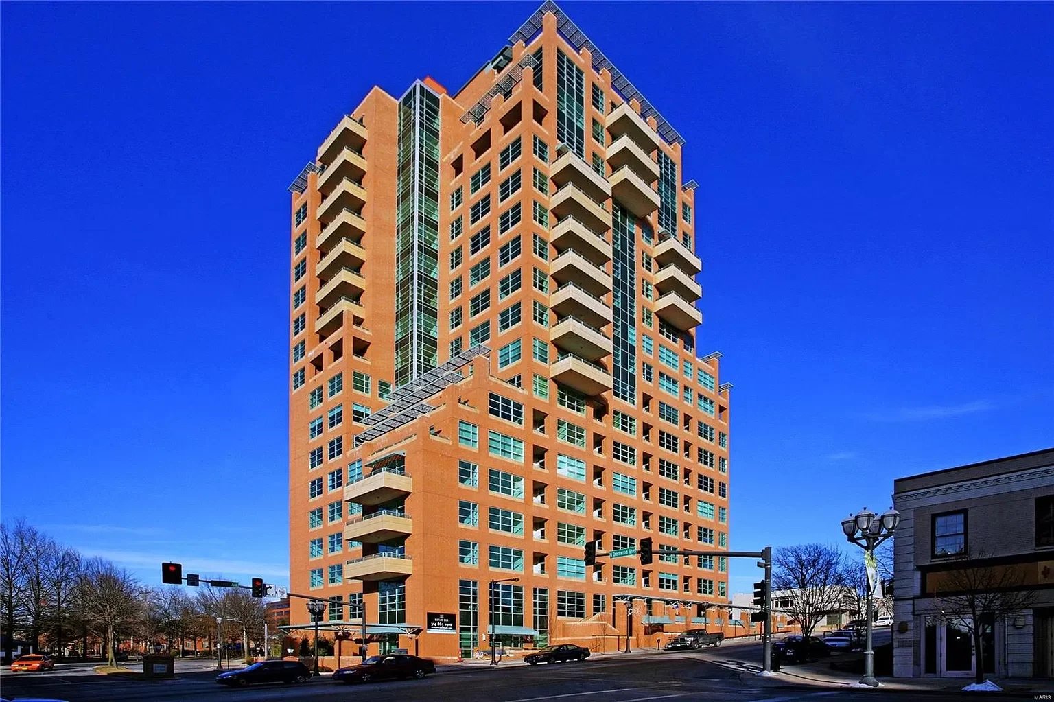 8025 Maryland Ave # 6C
