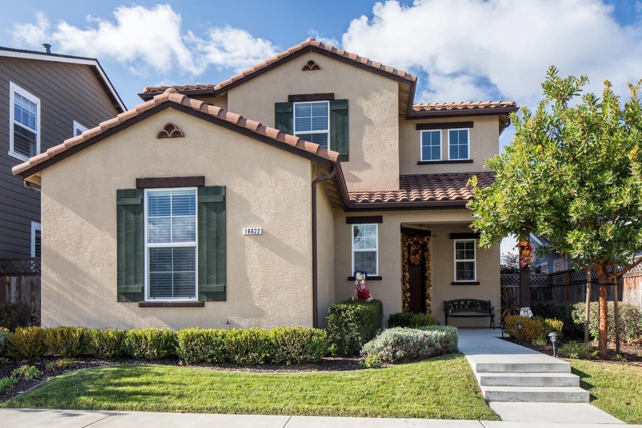 18622 McClellan Cir