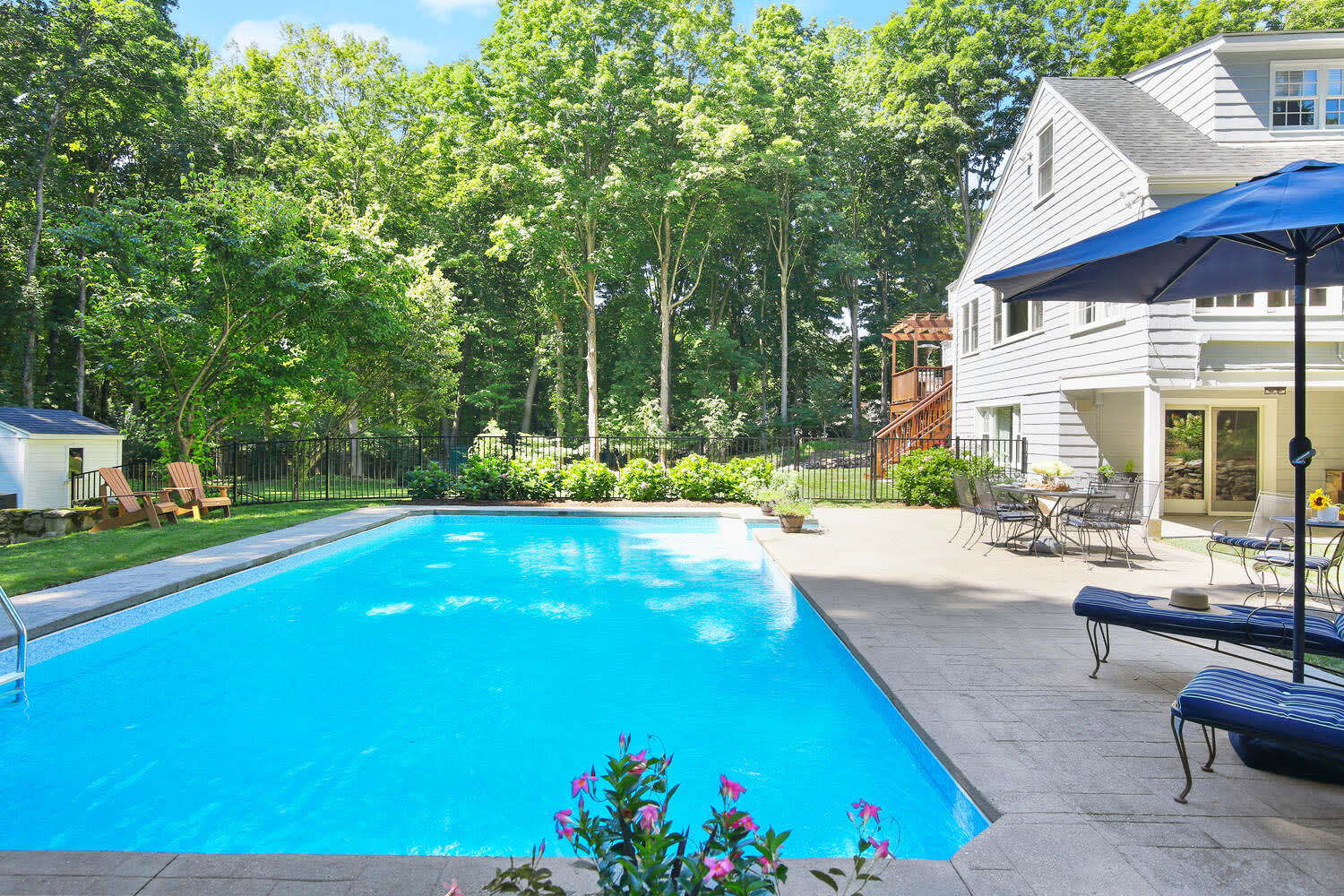 12 Bushy Ridge Road