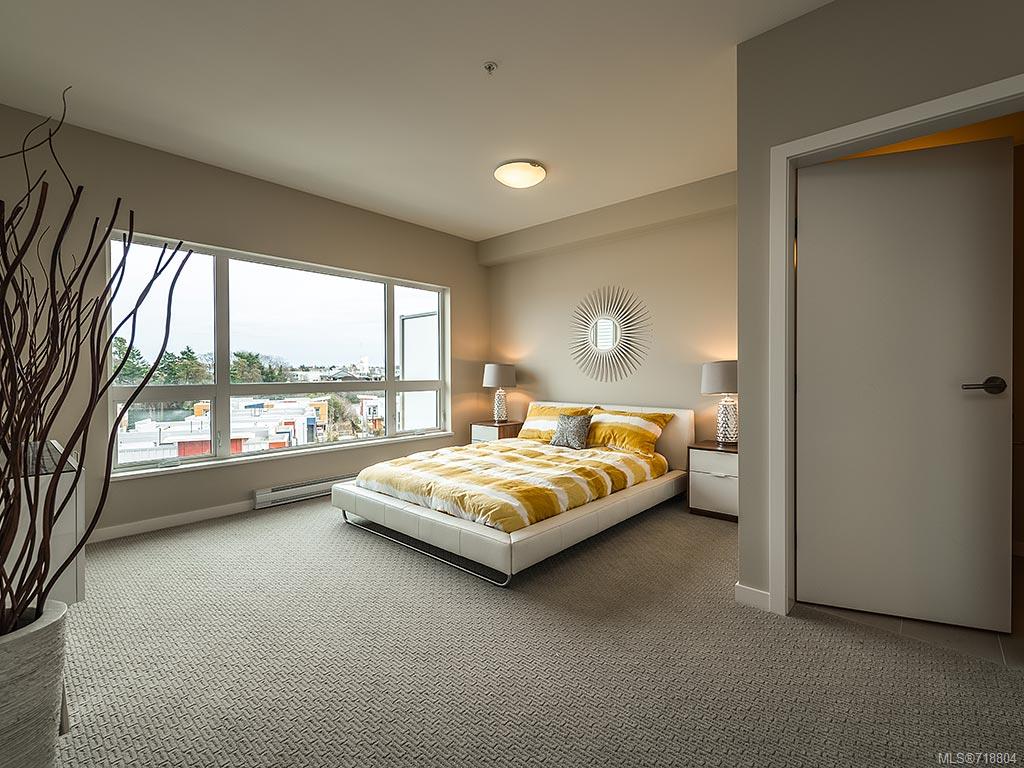 308-785 Tyee Rd, Victoria