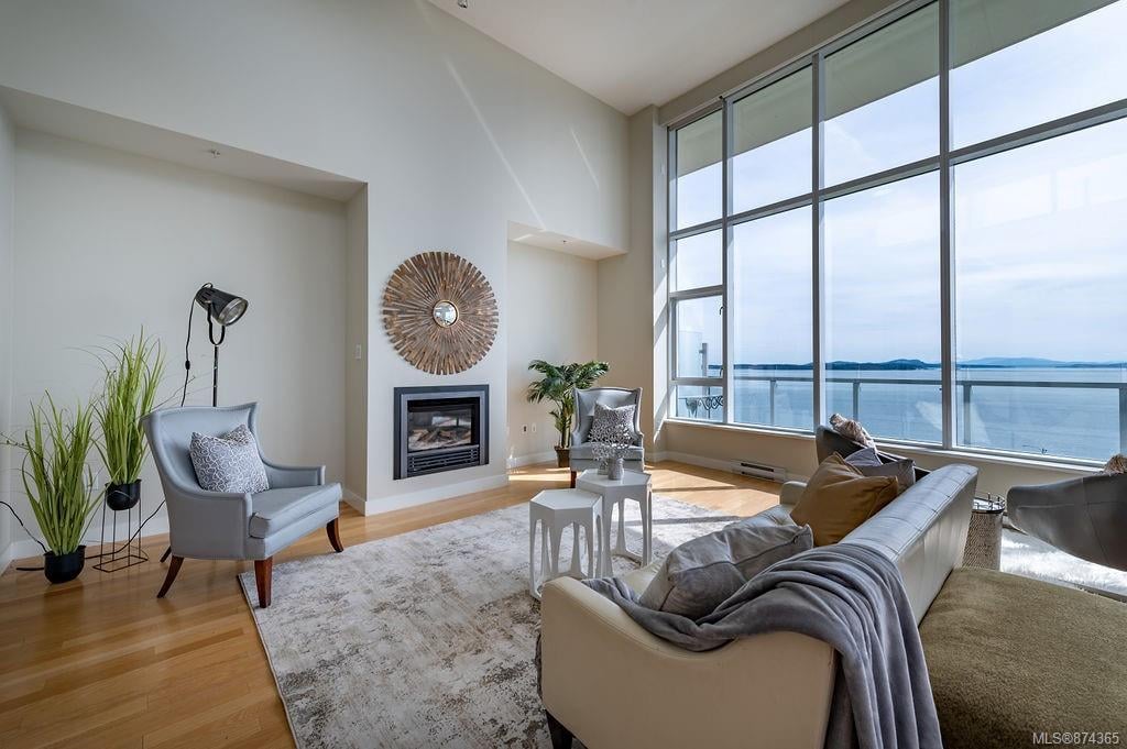 709-9809 Seaport Pl