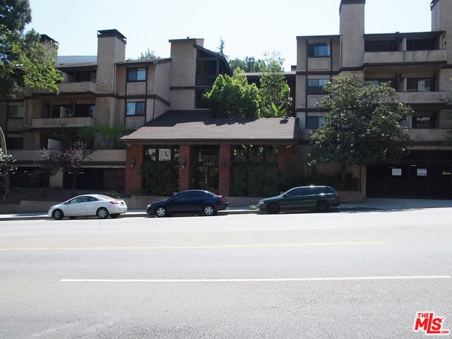 3480 Barham Blvd Unit 224