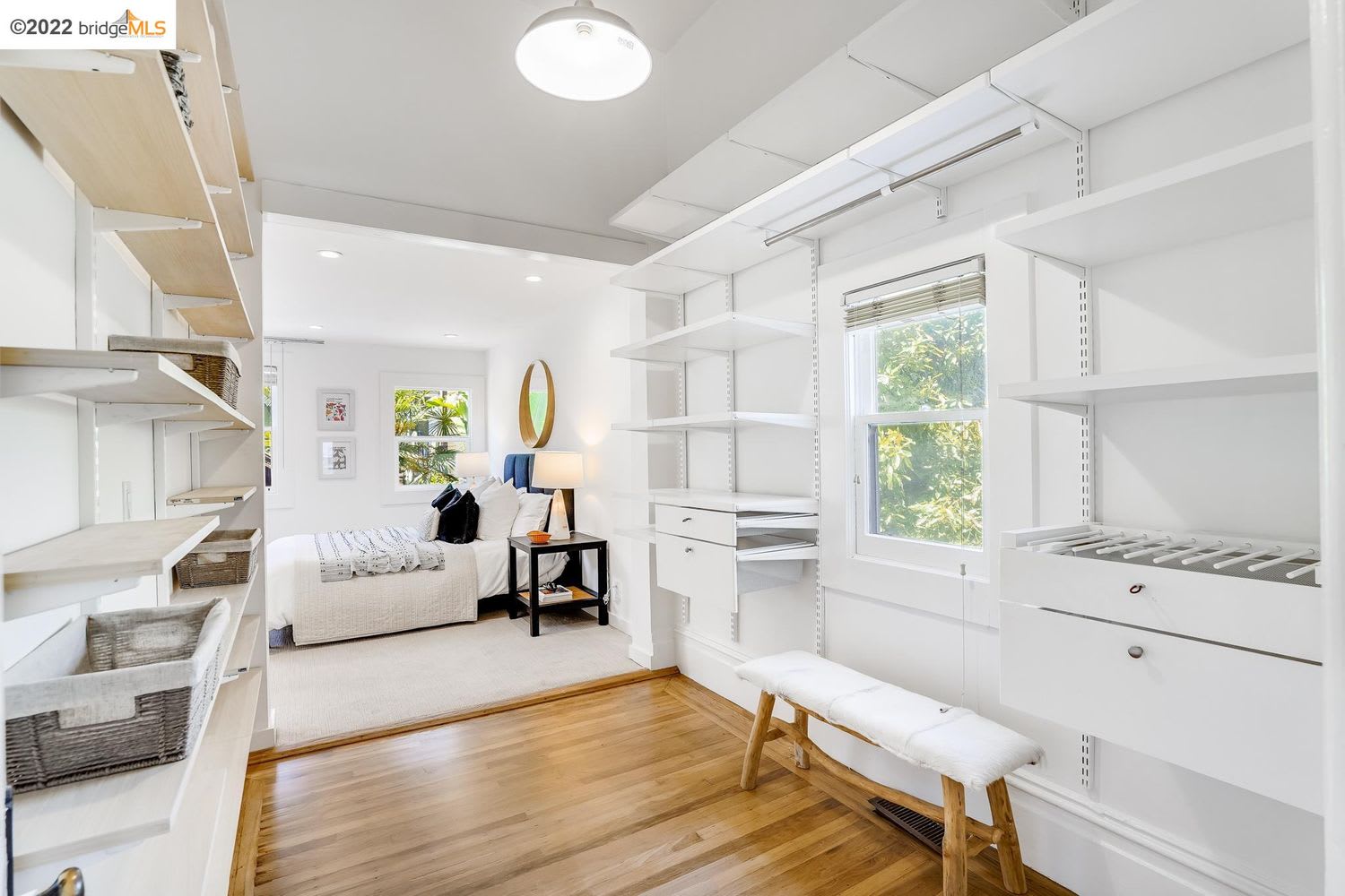 1170 S Van Vess Ave Unit: 2
