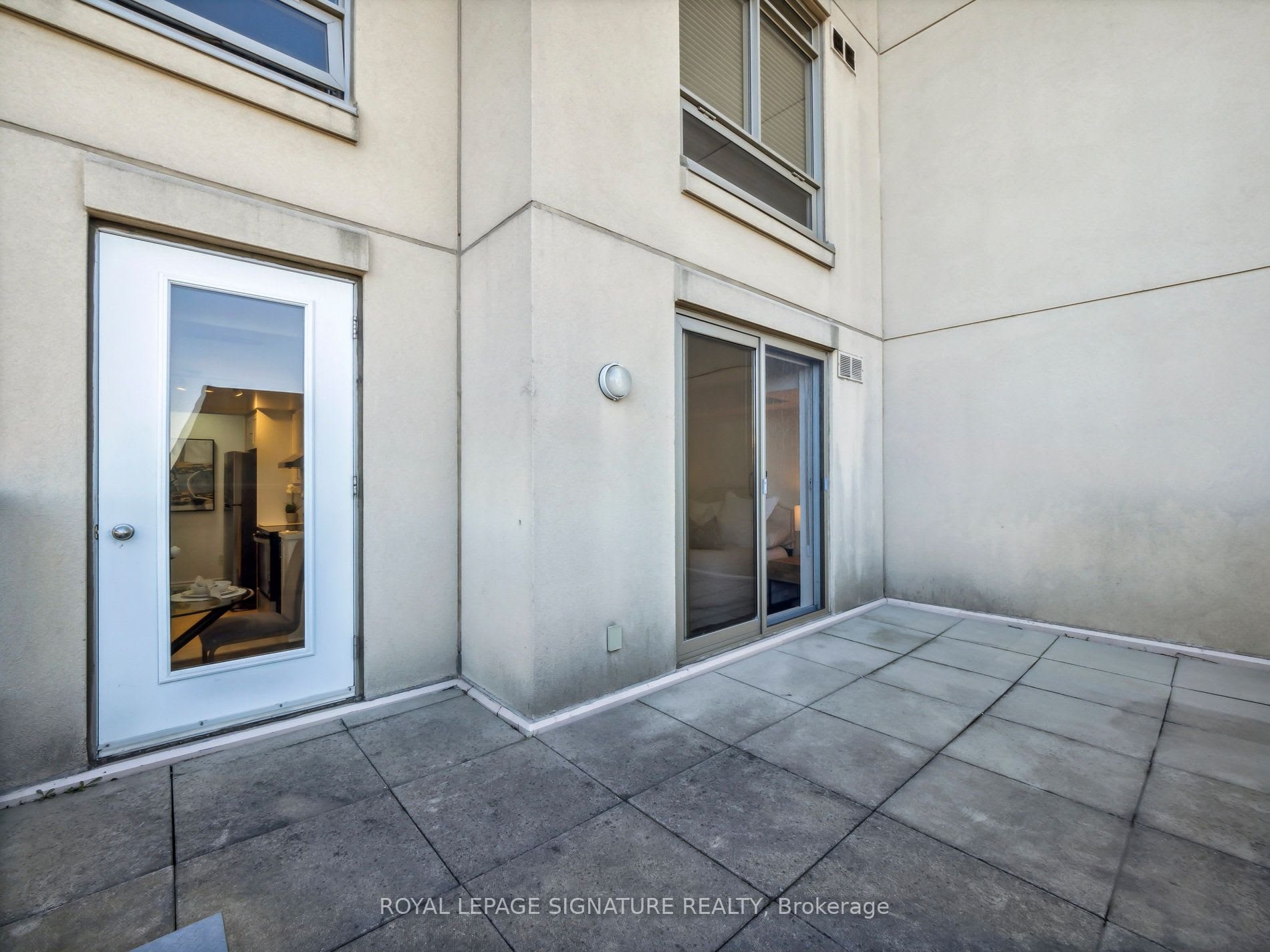 18 Kenaston Gdns 804