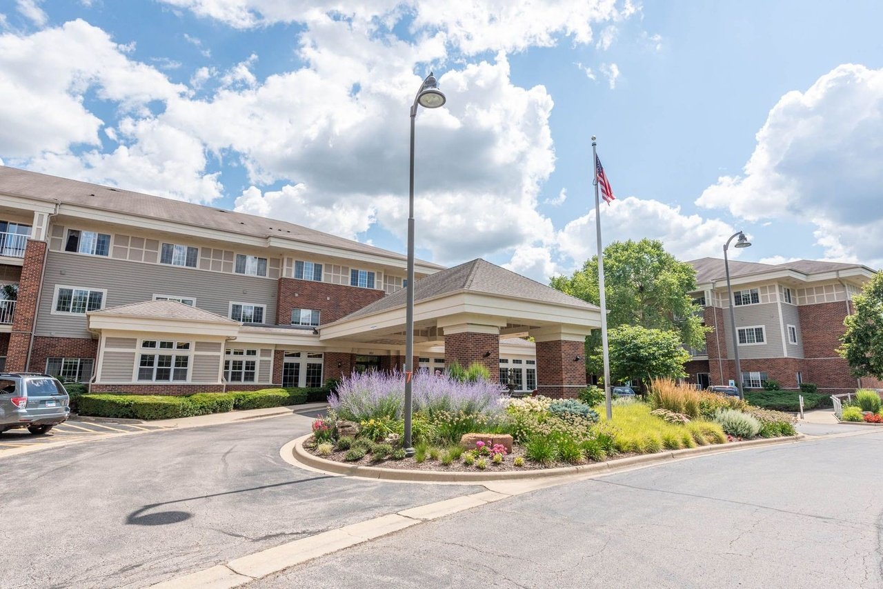 801 N Mclean Blvd Unit 134