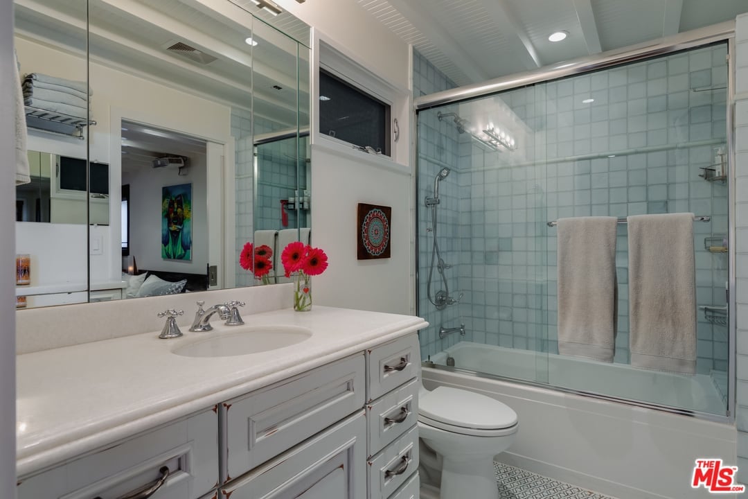 114 Vista Pl