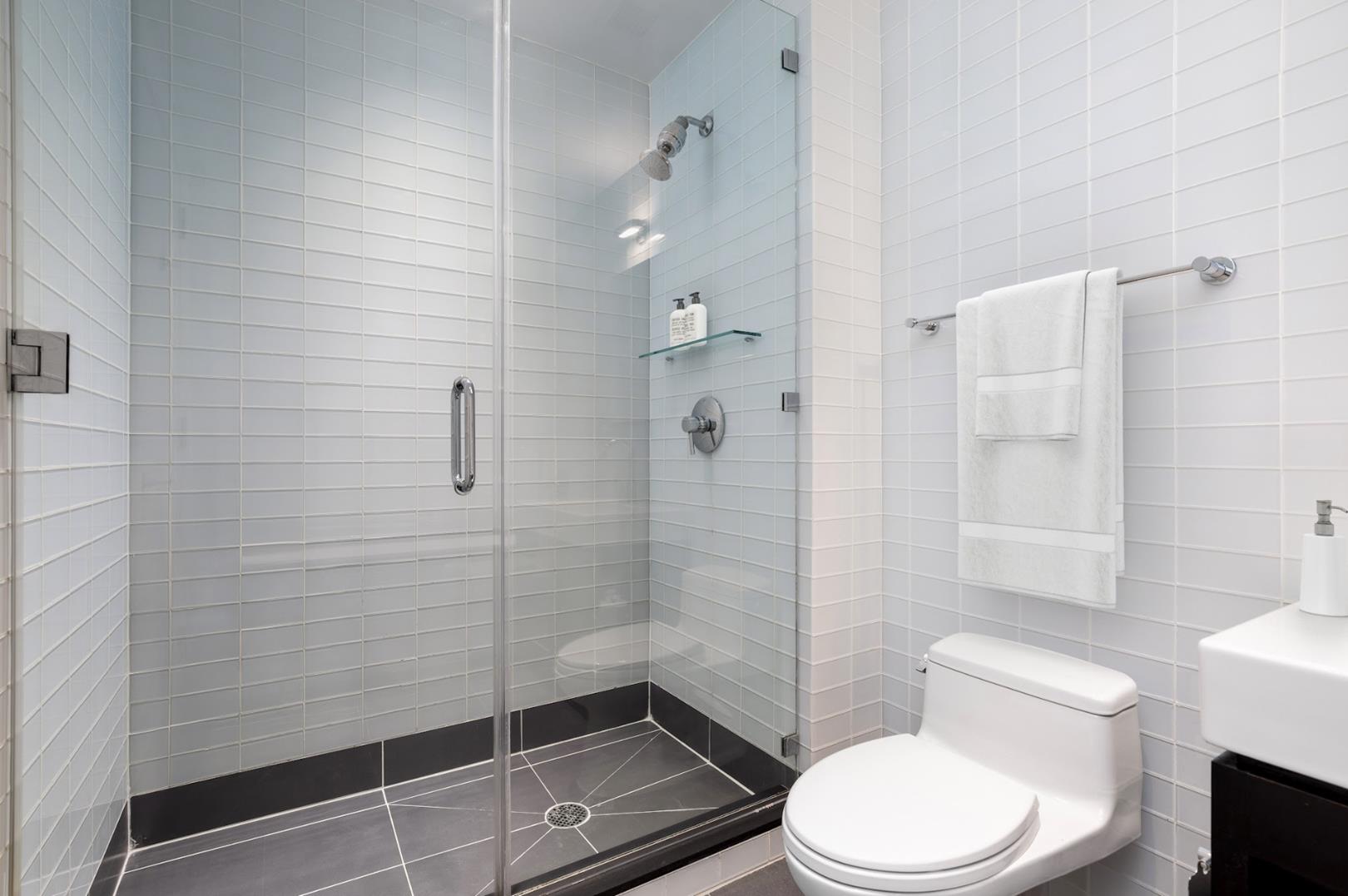 550 West 54th Street, Apt 25V