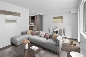 307-2461 Sidney Ave