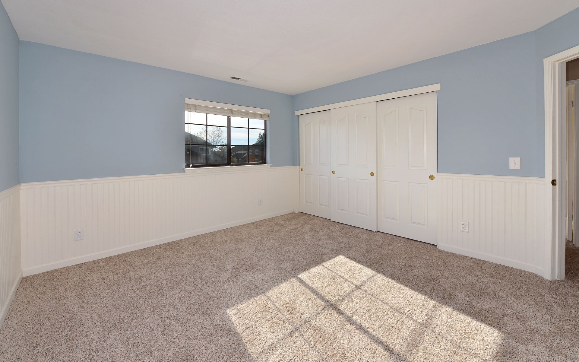 206 Chris St