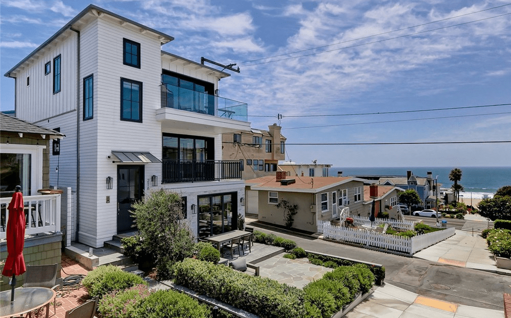 216 4th Street