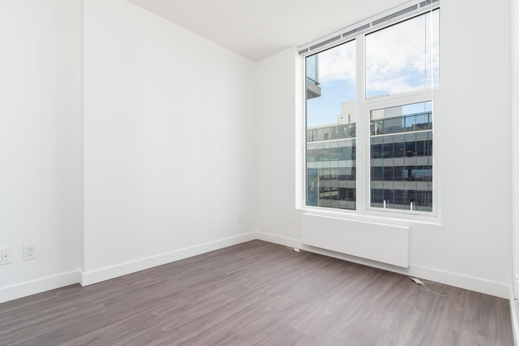 2209-13615 Fraser Hwy