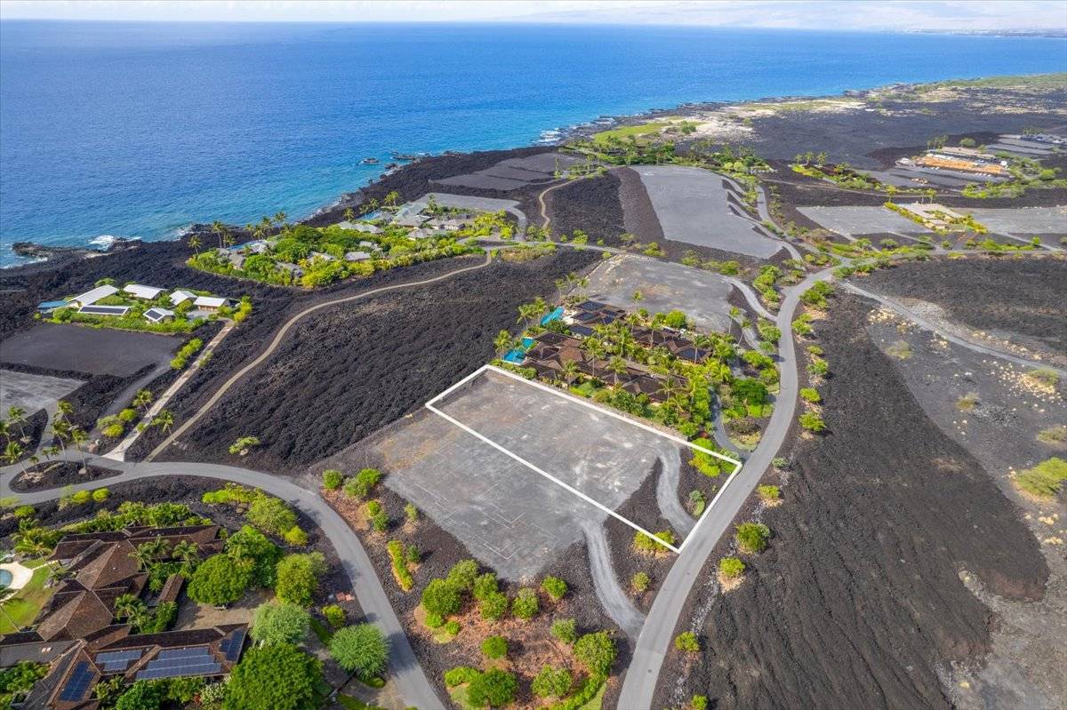 72-1047 Kekahawaiole Dr