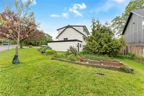 865 Kindersley Rd