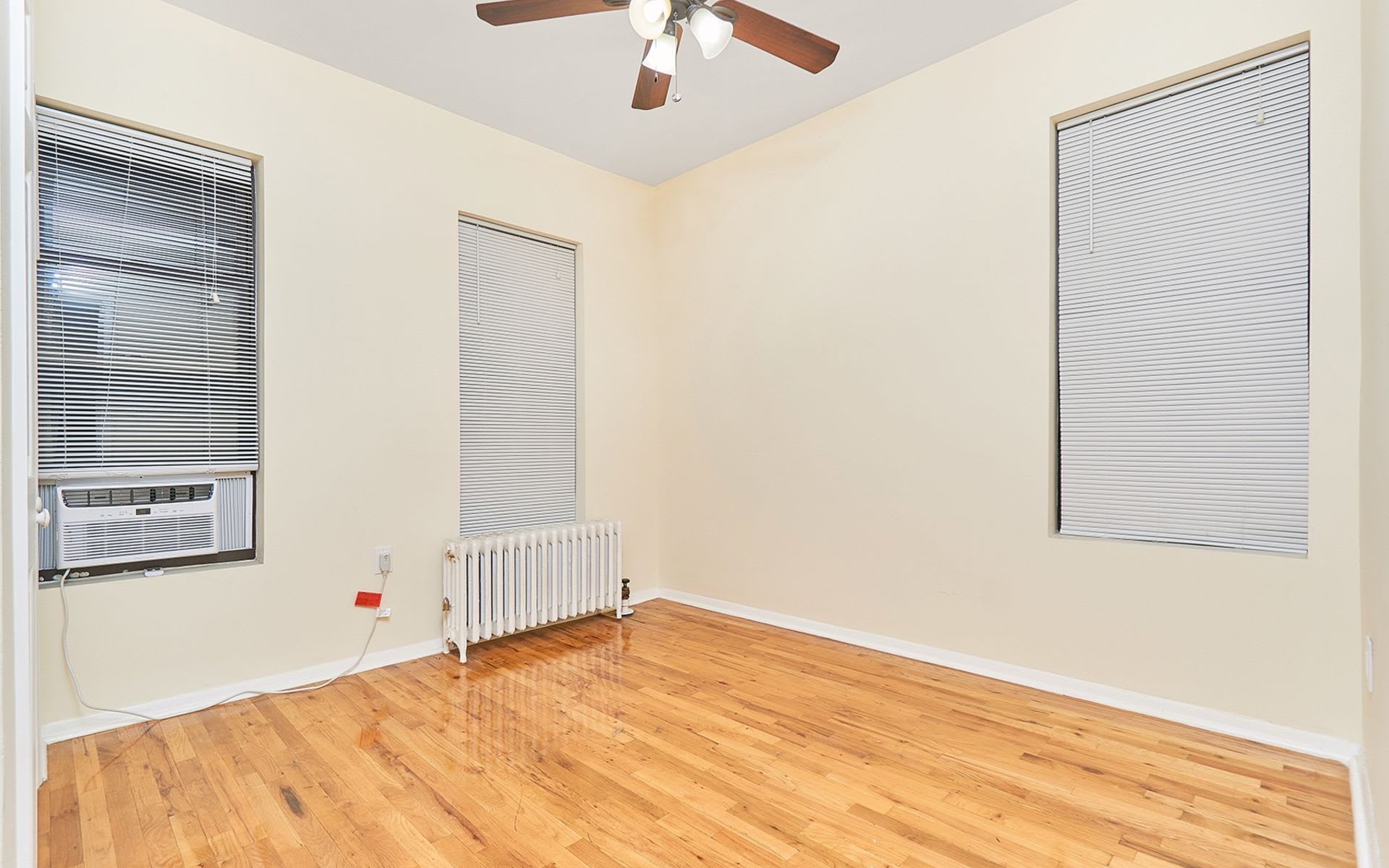 270 East 78th St, #17