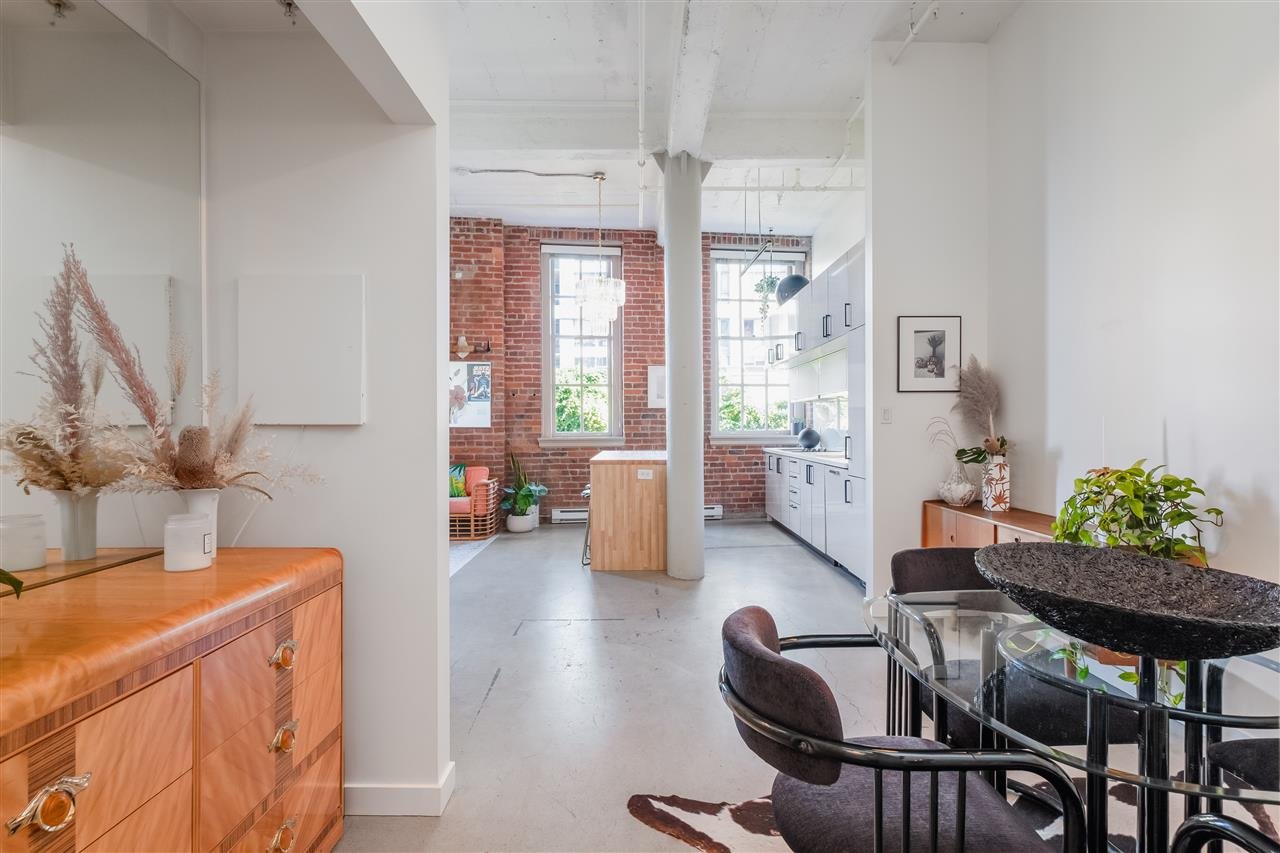 207-546 Beatty St